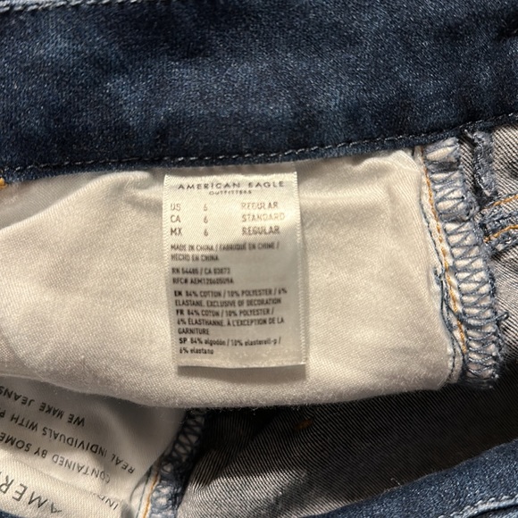 AE 🦅 The Dream Jean Curvy Jegging - Picture 6 of 7